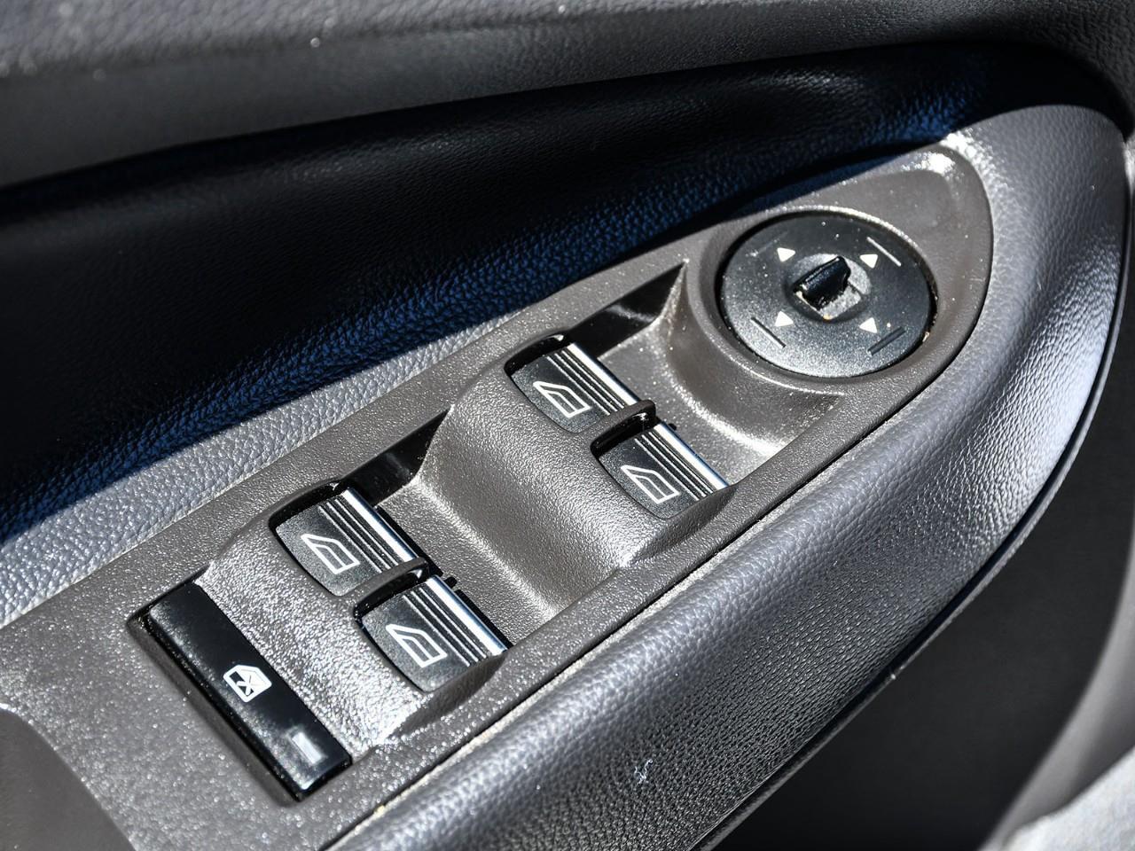 2019 Ford Escape SEL HEATED SEATS | REMOTE START | CRUISE CONTROL Photo
