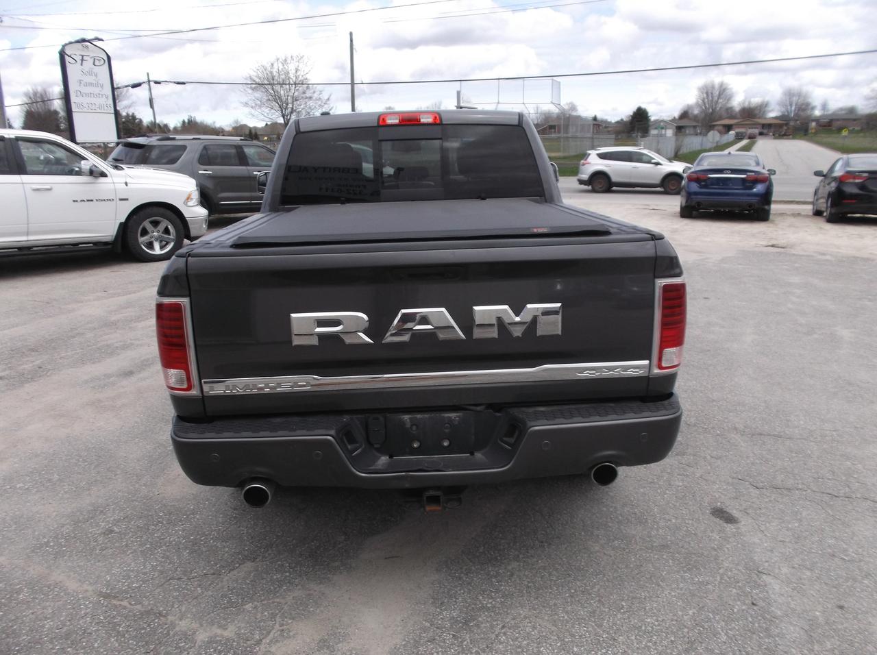 2016 RAM 1500 4X4 4 DOOR  LONG HORN LIMITED Photo3