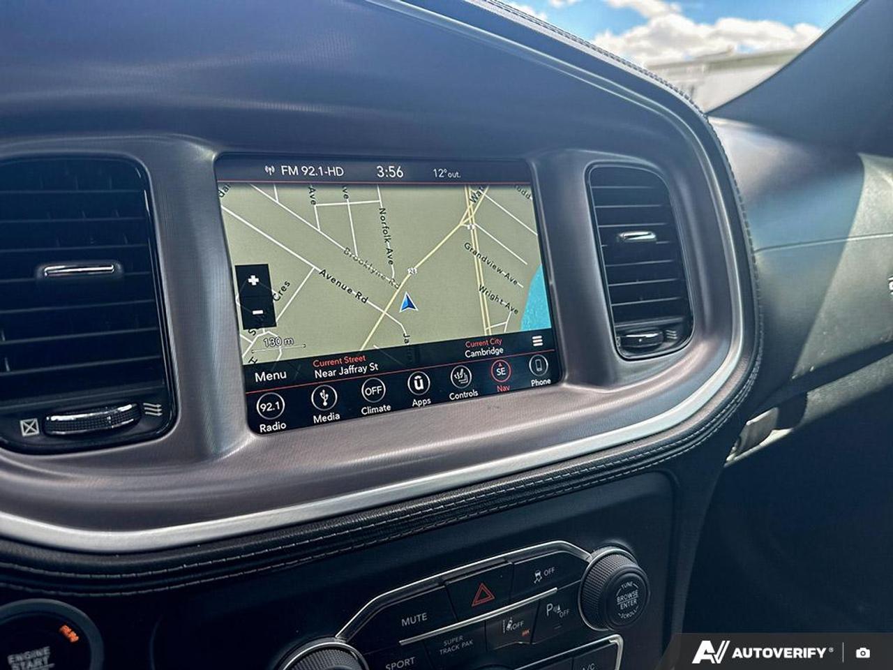 2019 Dodge Charger R/T / NO ACCIDENTS / 5.7L / NAV / ROOF/ PERF SEATS Photo