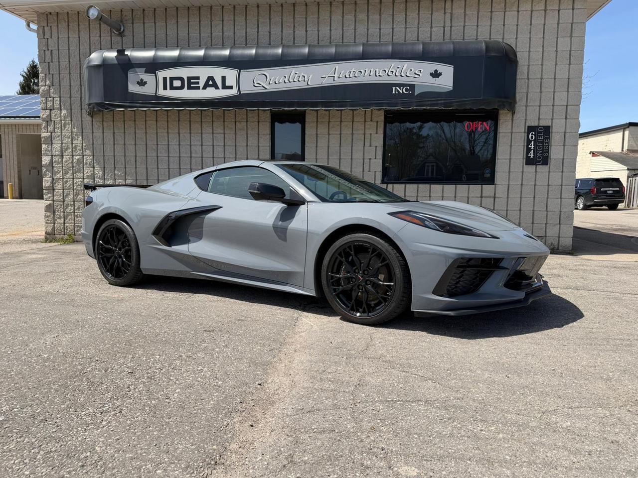 2025 Chevrolet Corvette 1LT CERTIFIED Photo2