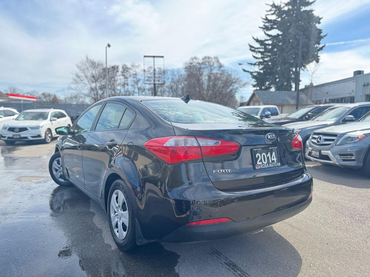 2014 Kia Forte LX  NO ACCIDENT LOW KM BLUETOOTH CRUISE CONTROL Photo
