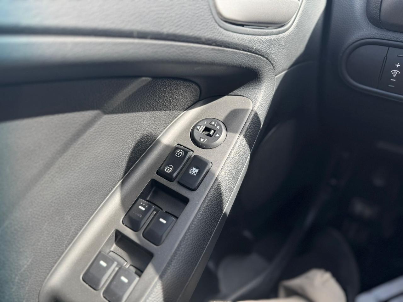 2014 Kia Forte LX  NO ACCIDENT LOW KM BLUETOOTH CRUISE CONTROL Photo