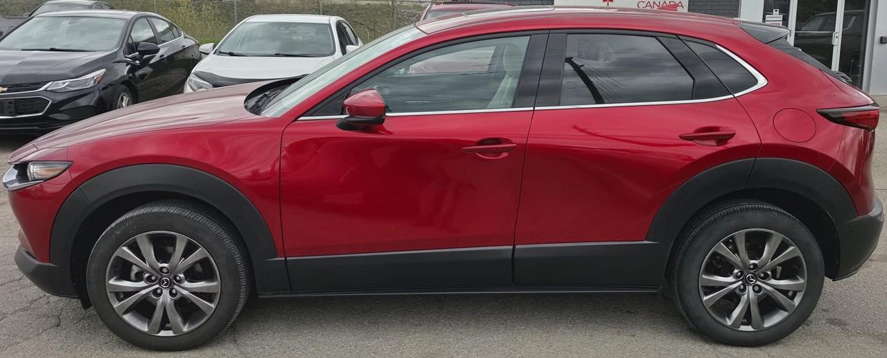 2021 Mazda CX-30 GT / NO ACCIDENTS / AWD / LEATHER / ROOF / NAV Photo