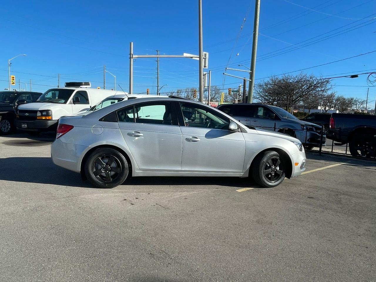 2015 Chevrolet Cruze 2LT Photo