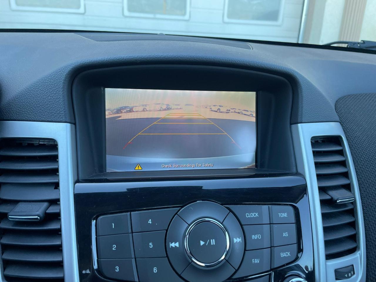 2015 Chevrolet Cruze 2LT Photo
