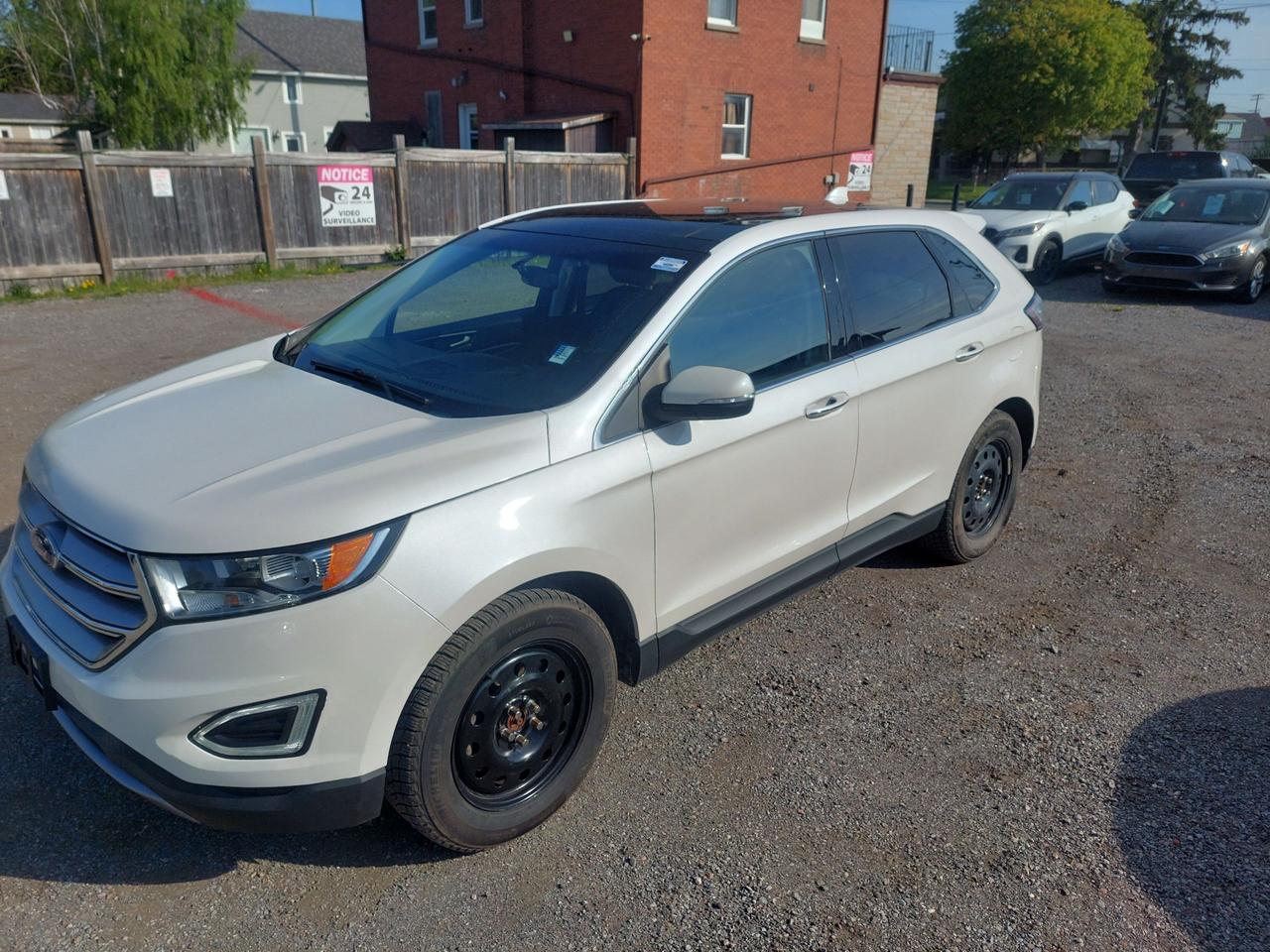 2017 Ford Edge 4DR TITANIUM AWD Photo