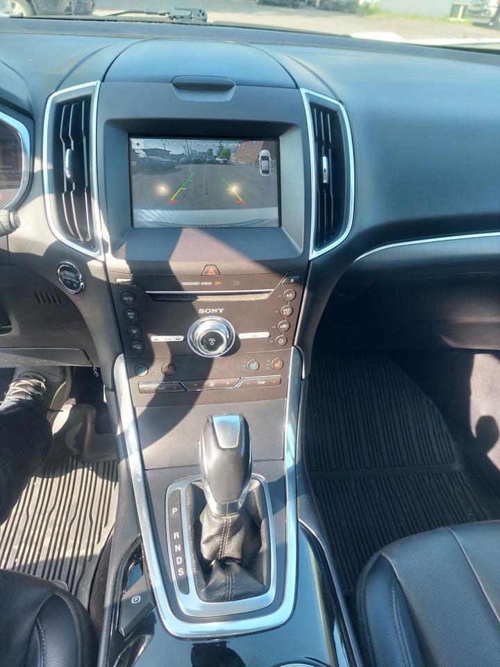 2017 Ford Edge 4DR TITANIUM AWD Photo