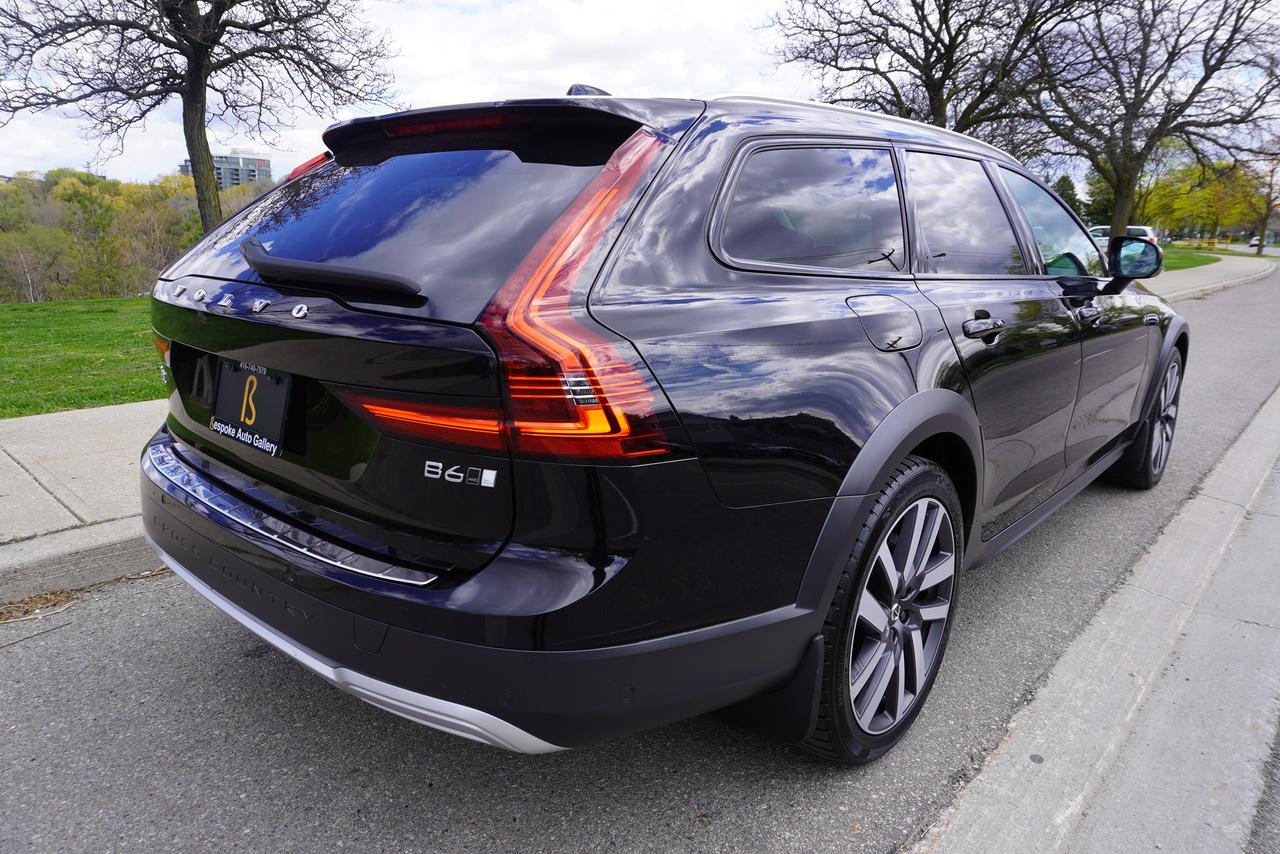 2022 Volvo V90 1 OWNER / NO ACCIDENTS / B6 AWD / CROSS COUNTRY Photo3