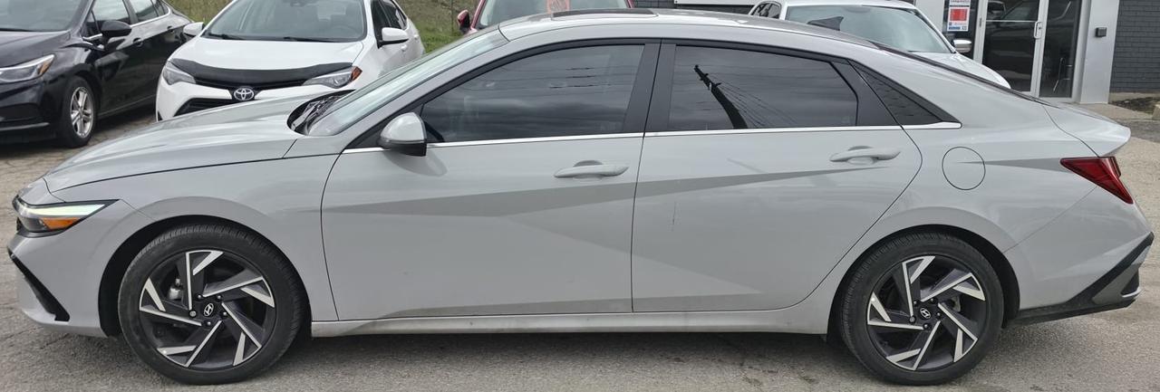 2025 Hyundai Elantra LUXURY / NO ACCIDENTS / 1 OWNER / HYBRID / LEATHER Photo