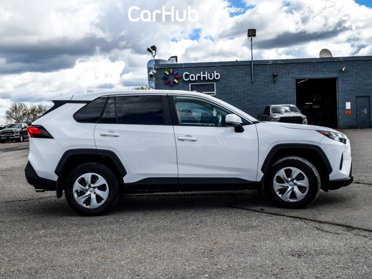 2023 Toyota RAV4 LE Photo