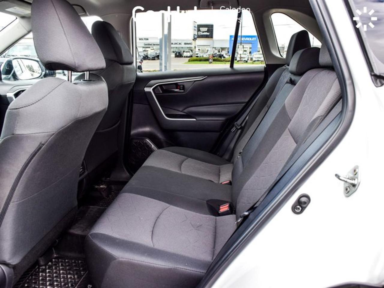 2023 Toyota RAV4 LE Photo