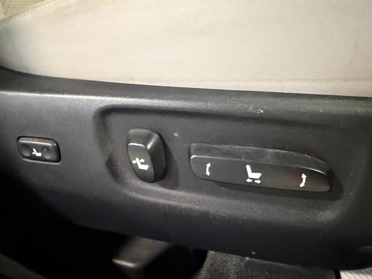 2010 Lexus HS 250H PREMIUM LUXURY PKG | HYBRID | HEATED&COOLED SEATS Photo