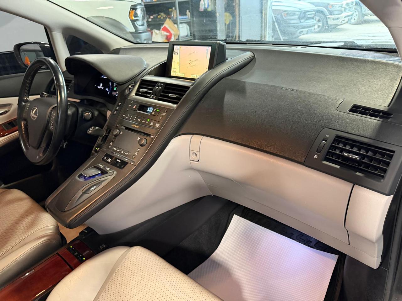 2010 Lexus HS 250H PREMIUM LUXURY PKG | HYBRID | HEATED&COOLED SEATS Photo