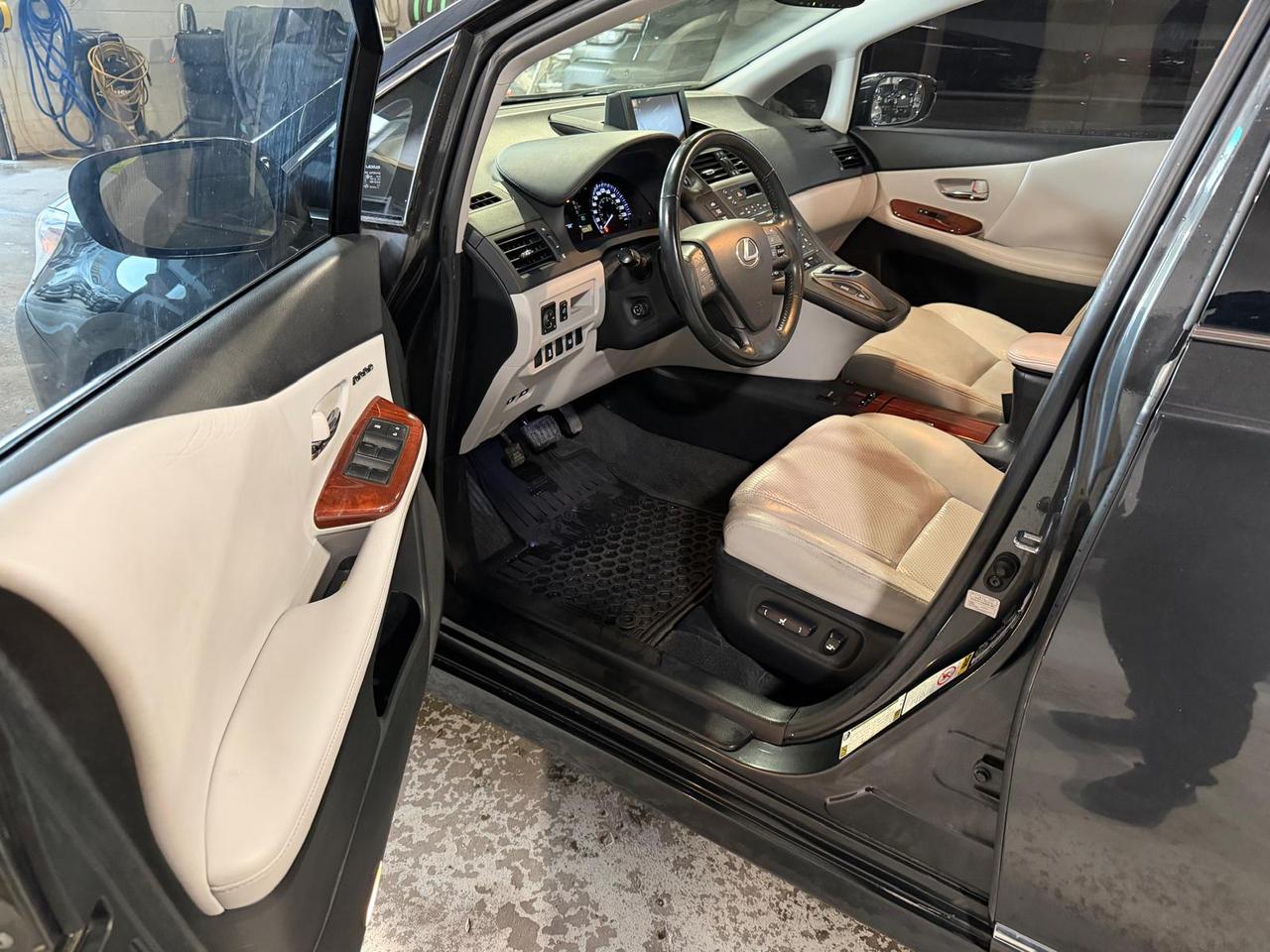 2010 Lexus HS 250H PREMIUM LUXURY PKG | HYBRID | HEATED&COOLED SEATS Photo