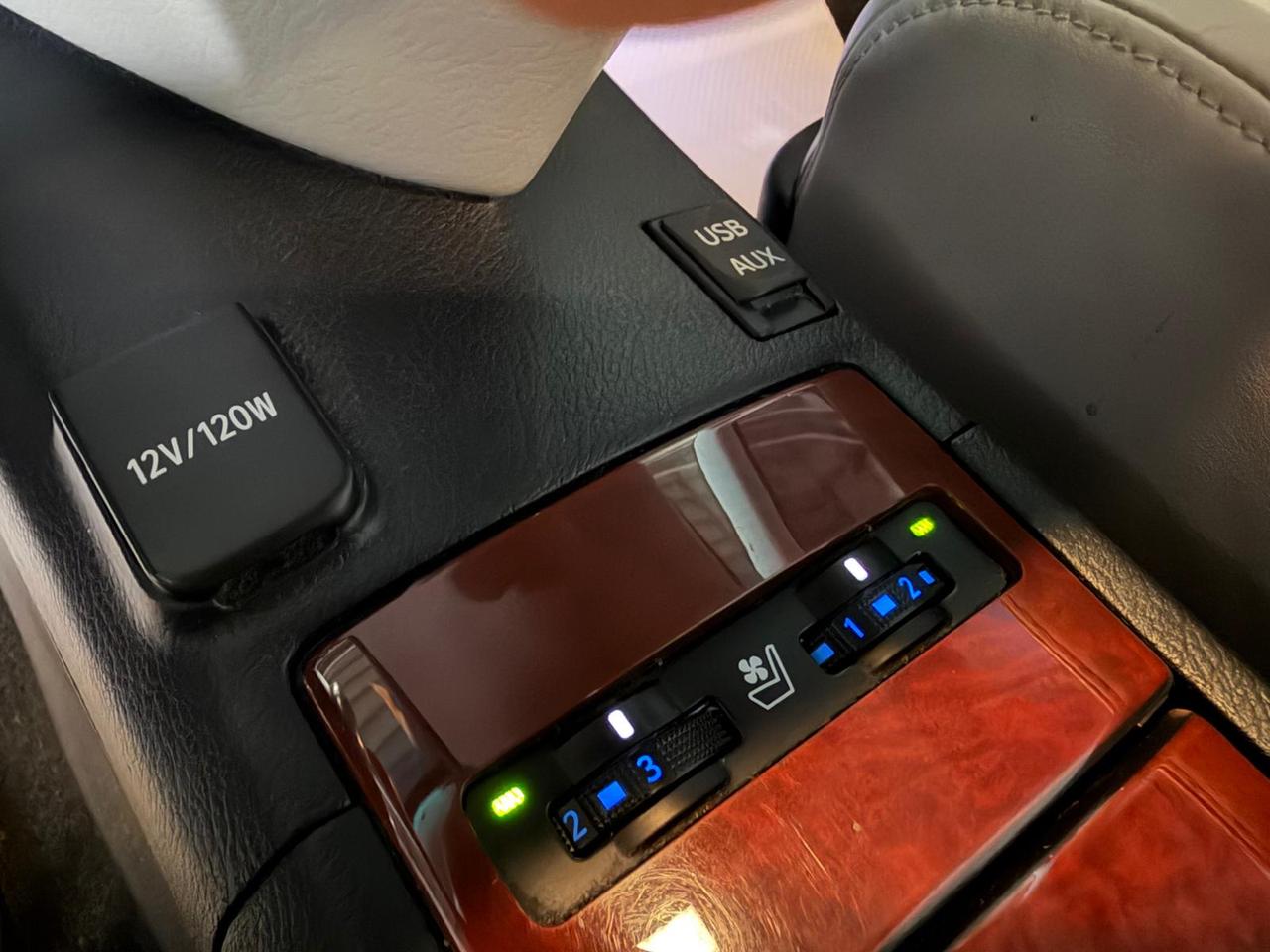 2010 Lexus HS 250H PREMIUM LUXURY PKG | HYBRID | HEATED&COOLED SEATS Photo