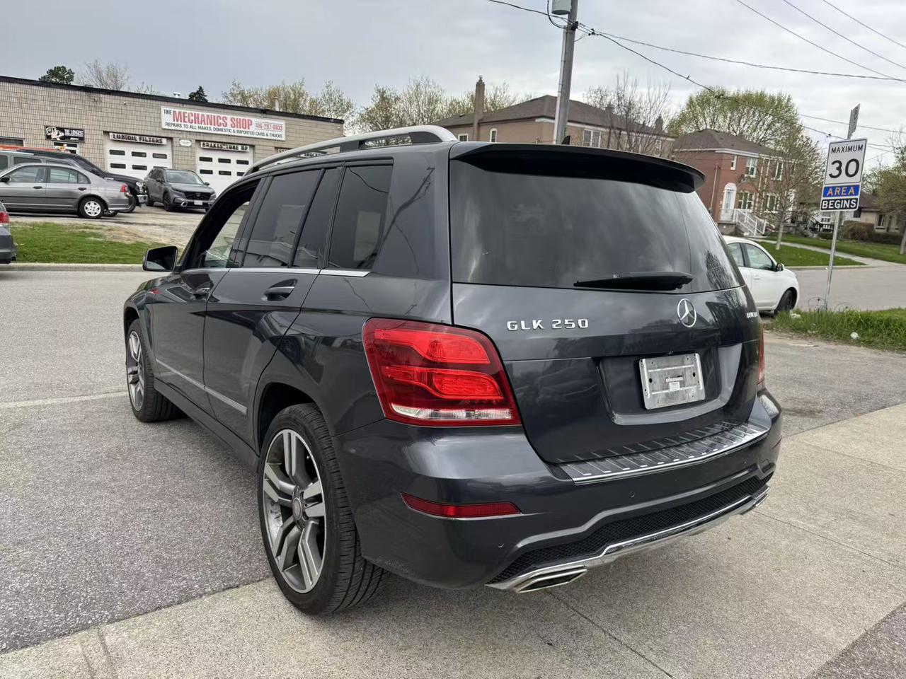 2015 Mercedes-Benz GLK-Class 4MATIC 4DR GLK 250 BLUETEC Photo