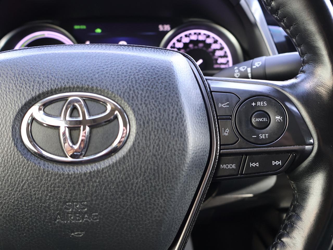 2022 Toyota Camry HYBRID XSE CERTIFIED *1 OWNER*TOYOTA MAINTAIN* CAMERA BLUETOOTH LEATHER HEATED SEATS SUNROOF CRUISE ALLOYS Photo