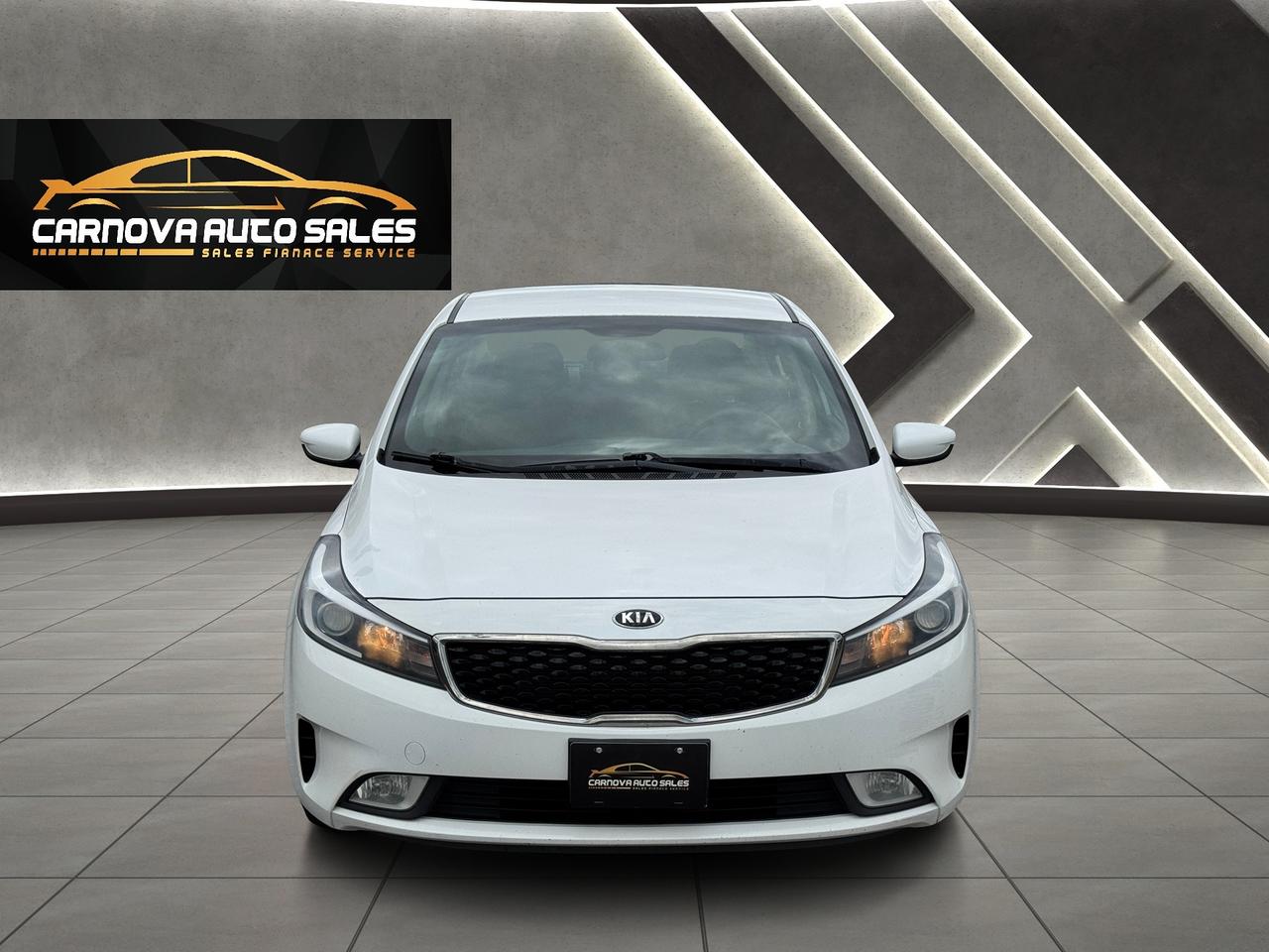 2017 Kia Forte LX+CLEAN CARFAX+ApplePlay+Camera+Heated Seats Photo