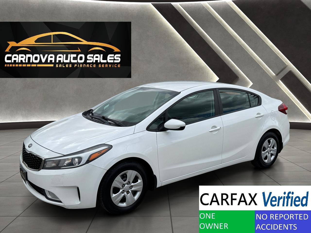2017 Kia Forte LX+CLEAN CARFAX+ApplePlay+Camera+Heated Seats Photo0