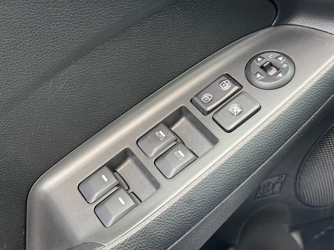 2017 Kia Forte LX+CLEAN CARFAX+ApplePlay+Camera+Heated Seats Photo