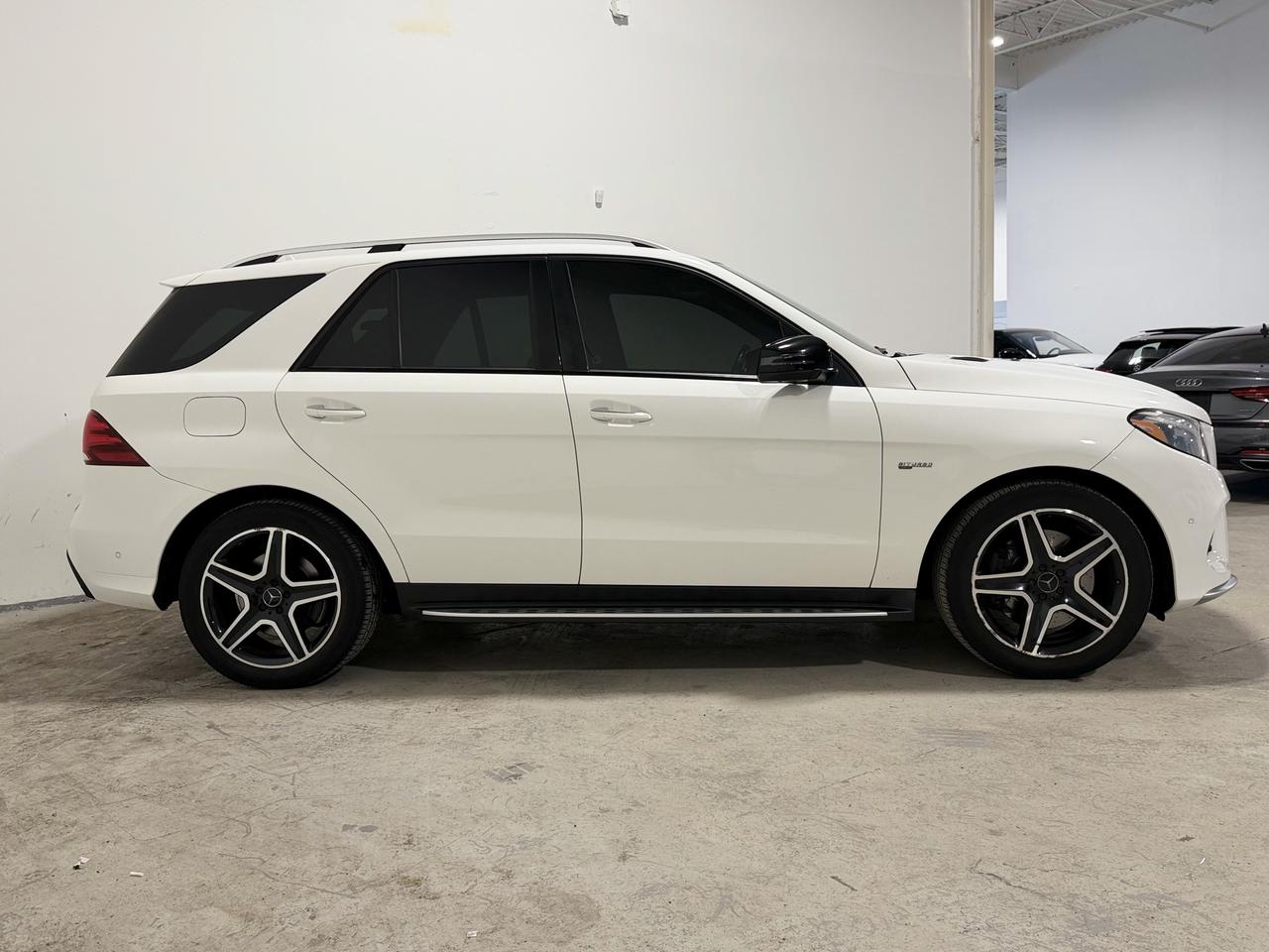 2018 Mercedes-Benz GLE AMG GLE 43 4MATIC SUV Photo3