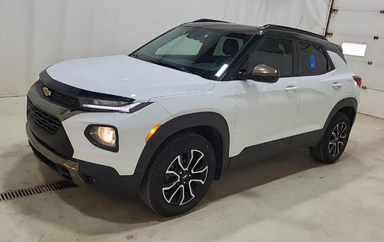 2022 Chevrolet TrailBlazer ACTIV AWD | Leather | Power Seat | BSM | Heated Wheel + Seats | Remote Start | CarPlay and More ! Photo0