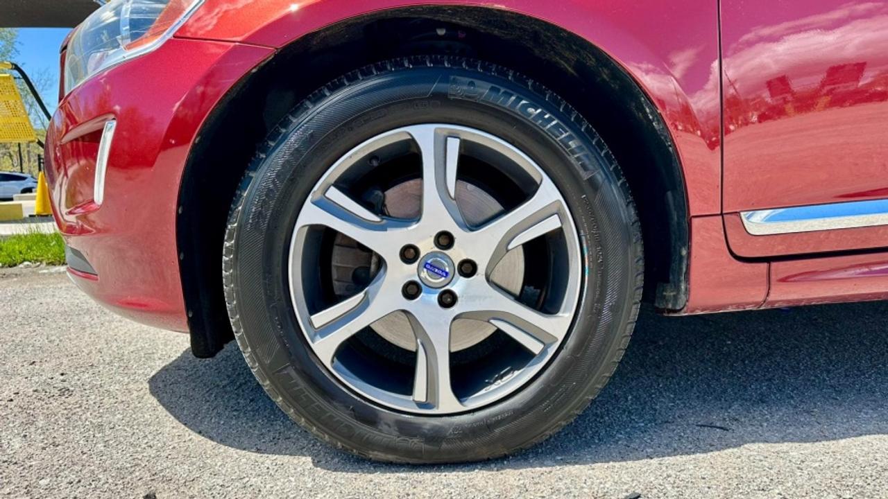 2015 Volvo XC60 * AWD * MUST SEE T6 PREMIER PLUS Photo