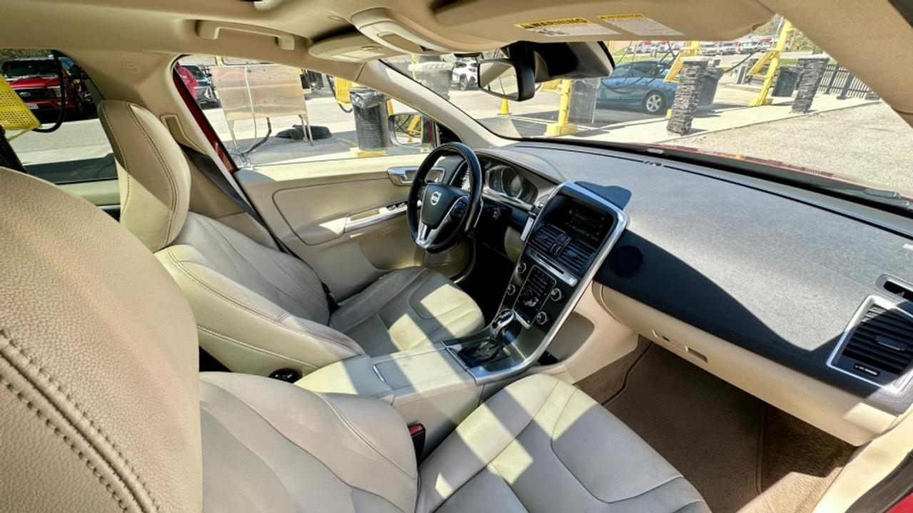 2015 Volvo XC60 * AWD * MUST SEE T6 PREMIER PLUS Photo