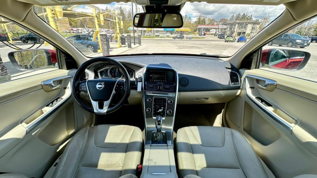 2015 Volvo XC60 * AWD * MUST SEE T6 PREMIER PLUS Photo