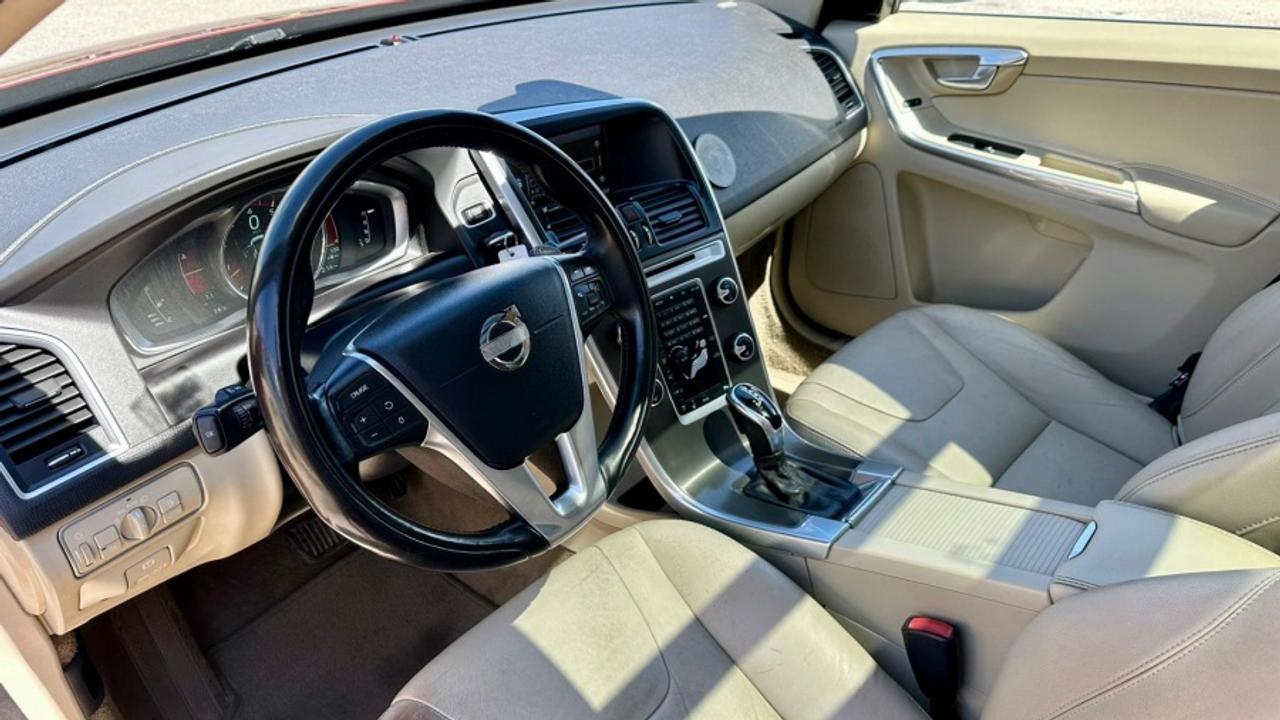 2015 Volvo XC60 * AWD * MUST SEE T6 PREMIER PLUS Photo