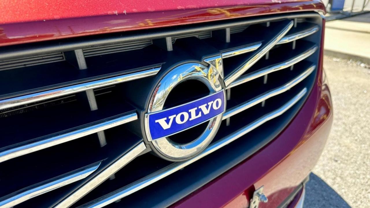 2015 Volvo XC60 * AWD * MUST SEE T6 PREMIER PLUS Photo