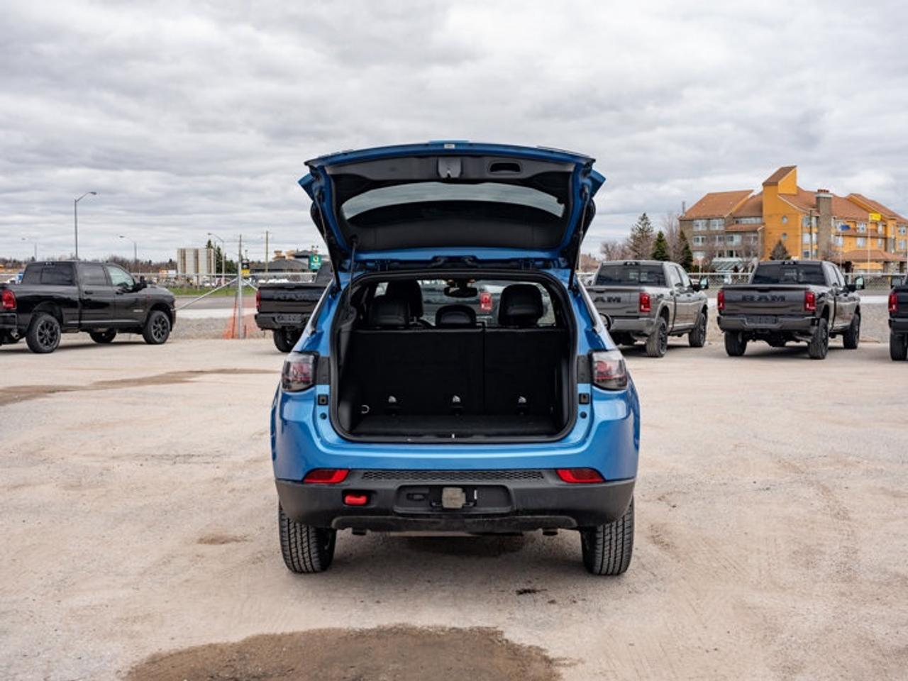 2023 Jeep Compass Trailhawk Elite Photo