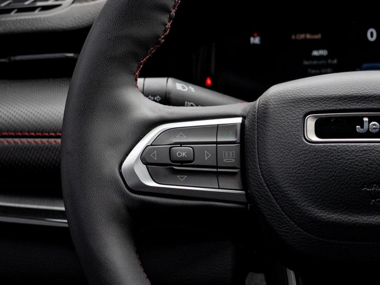 2023 Jeep Compass Trailhawk Elite Photo