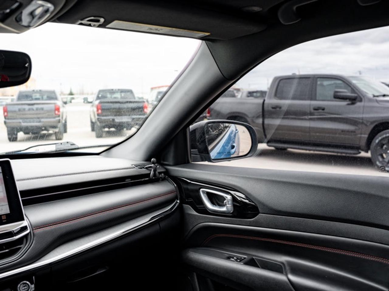 2023 Jeep Compass Trailhawk Elite Photo