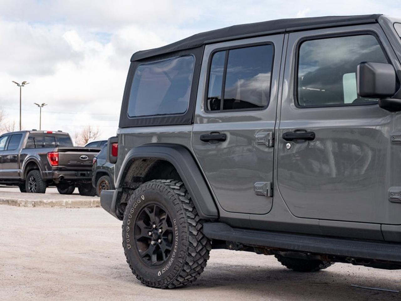 2020 Jeep Wrangler Unlimited Willys Photo