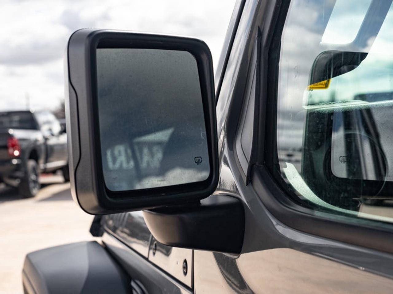 2020 Jeep Wrangler Unlimited Willys Photo