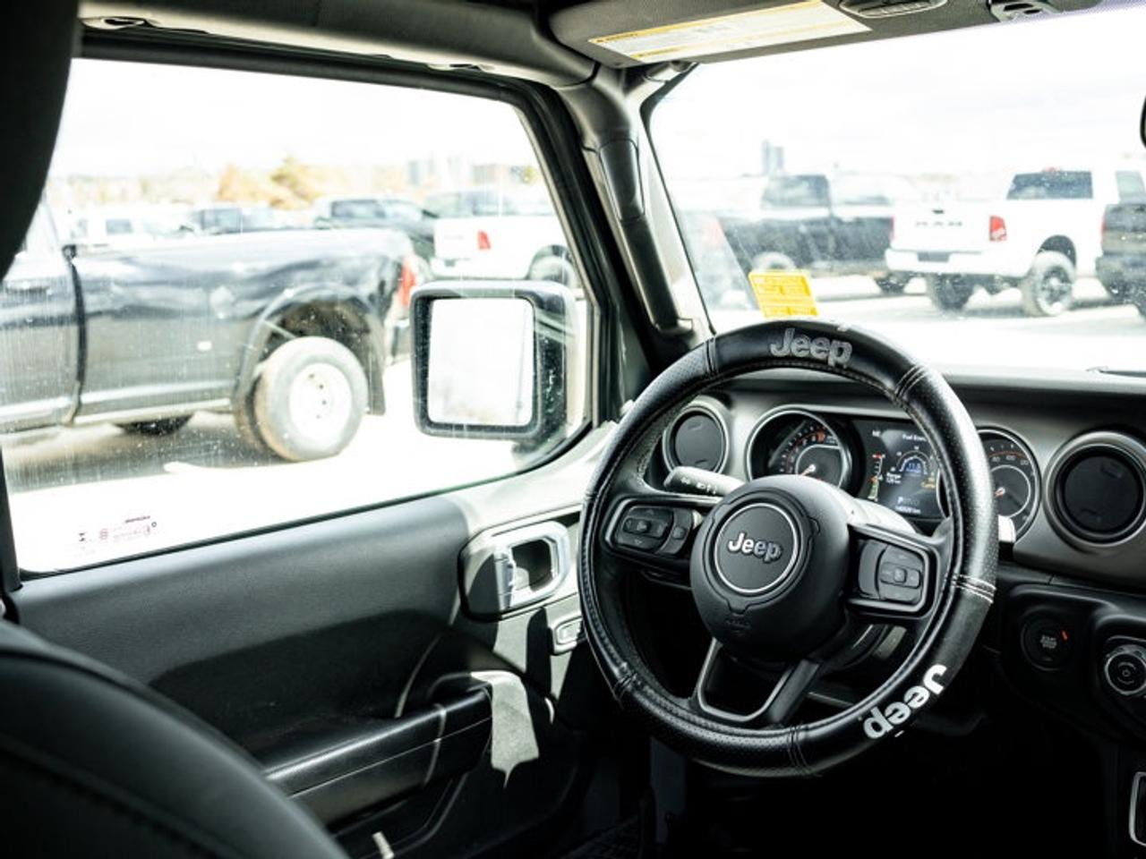 2020 Jeep Wrangler Unlimited Willys Photo