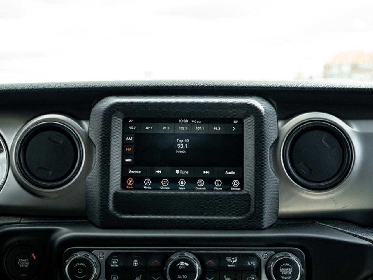 2020 Jeep Wrangler Unlimited Willys Photo