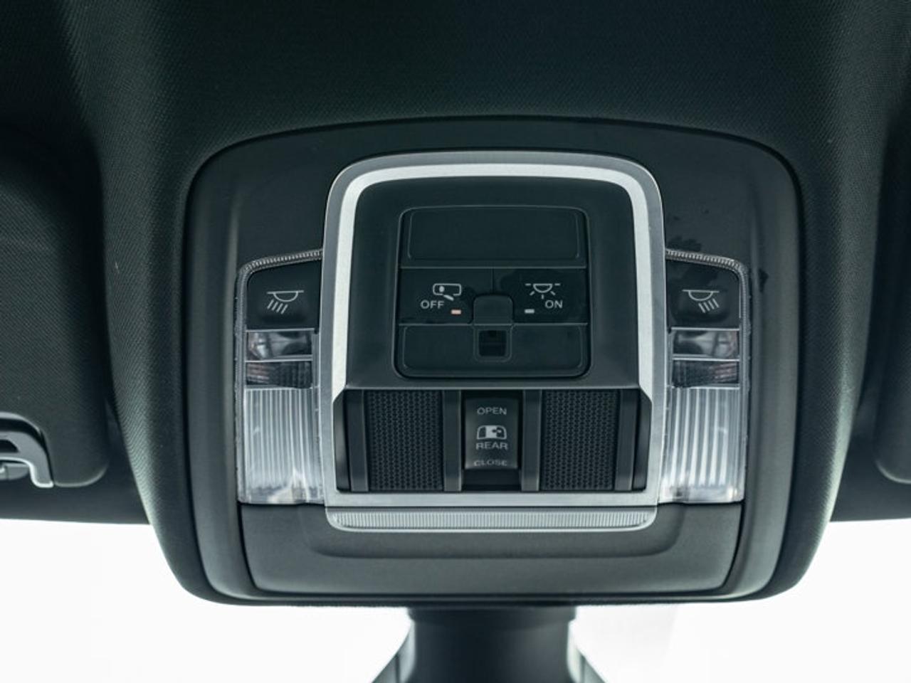 2020 RAM 1500 SPORT Photo