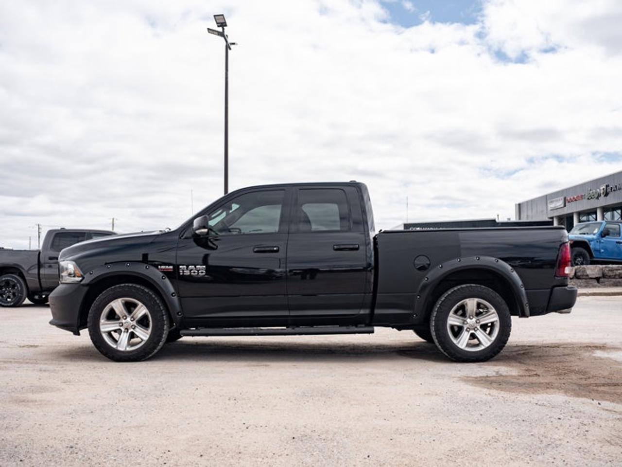 2014 RAM 1500 SPORT Photo4