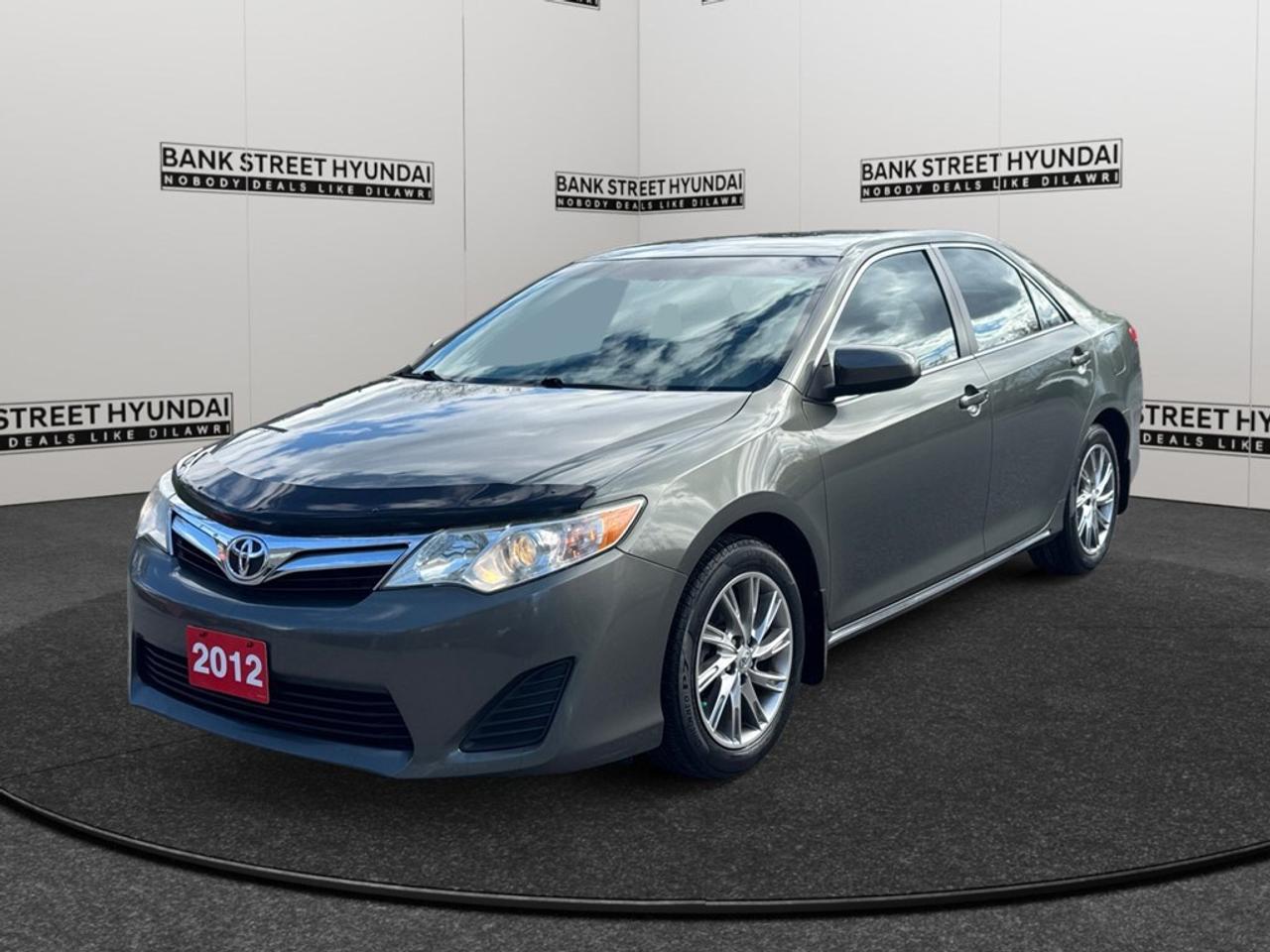 Used 2012 Toyota Camry 4DR SDN I4 AUTO SE for sale in Ottawa, ON