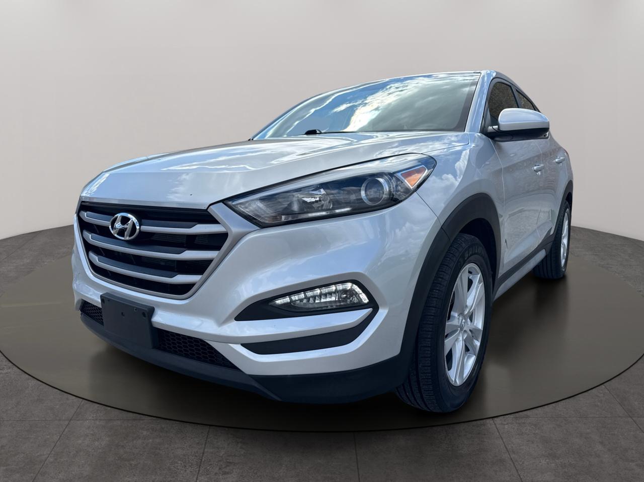 2018 Hyundai Tucson 2.0L AWD Photo3