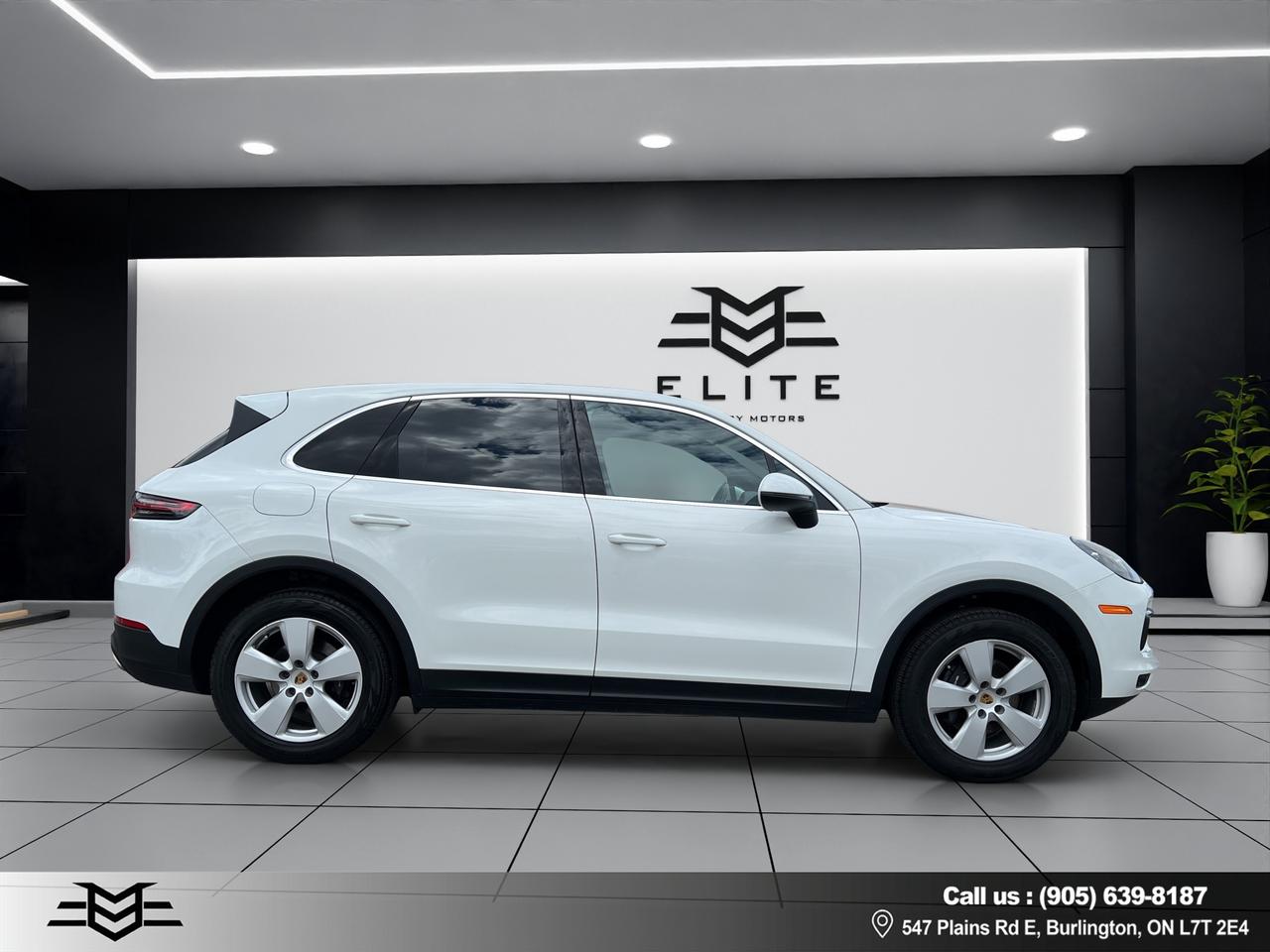 2019 Porsche Cayenne AWD - Navigation - Leather - Moonroof !!! Photo