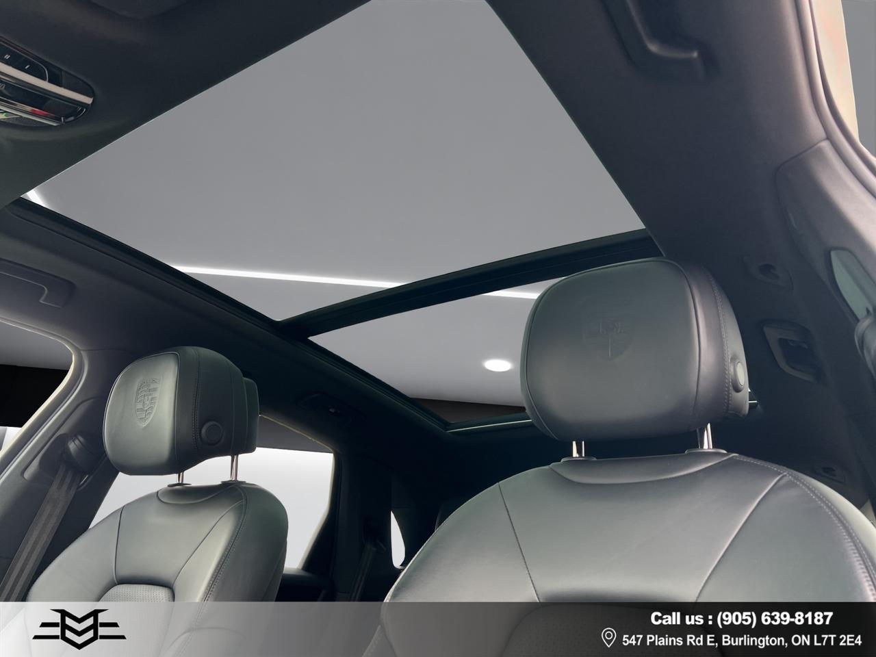 2019 Porsche Cayenne AWD - Navigation - Leather - Moonroof !!! Photo