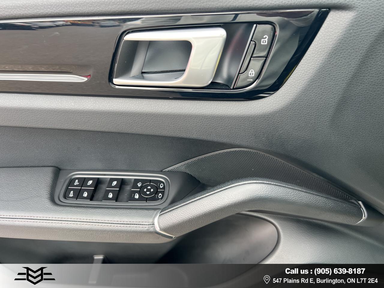 2019 Porsche Cayenne AWD - Navigation - Leather - Moonroof !!! Photo