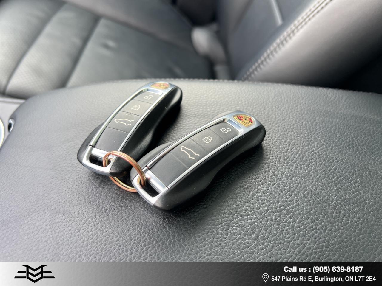 2019 Porsche Cayenne AWD - Navigation - Leather - Moonroof !!! Photo