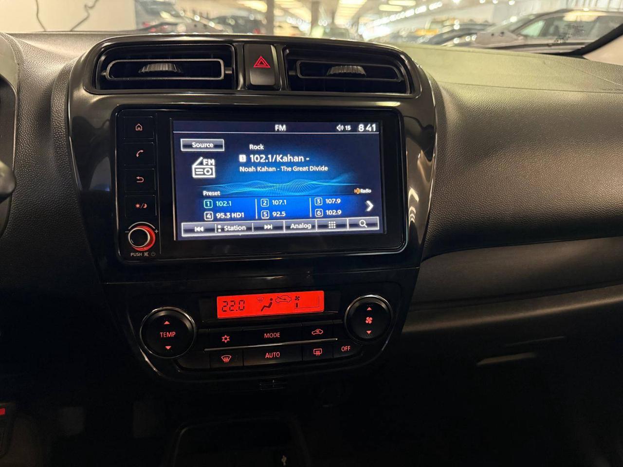 2022 Mitsubishi Mirage ES Photo