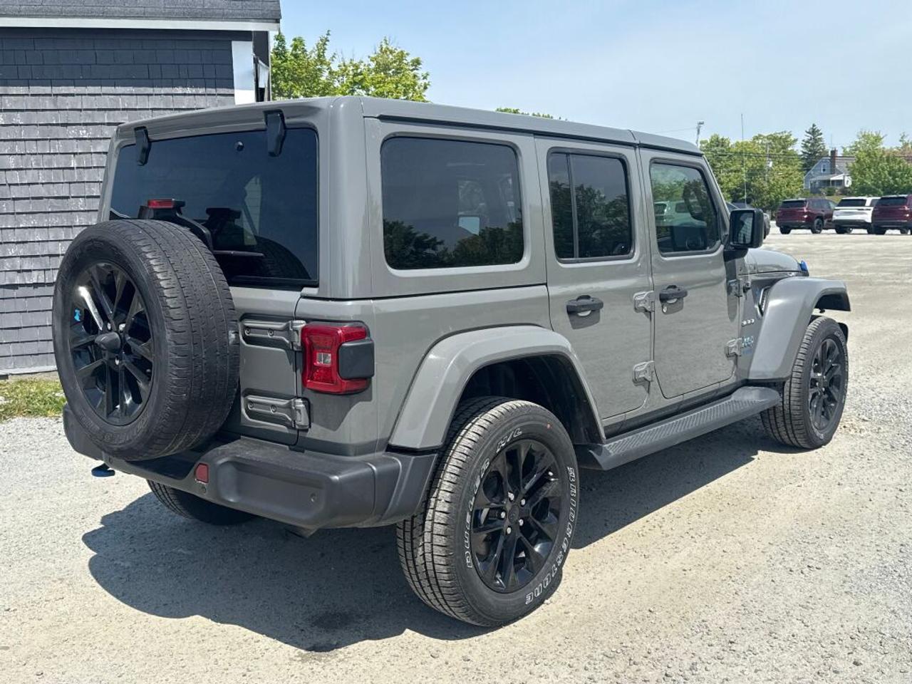 2021 Jeep Wrangler Unlimited Sahara Photo