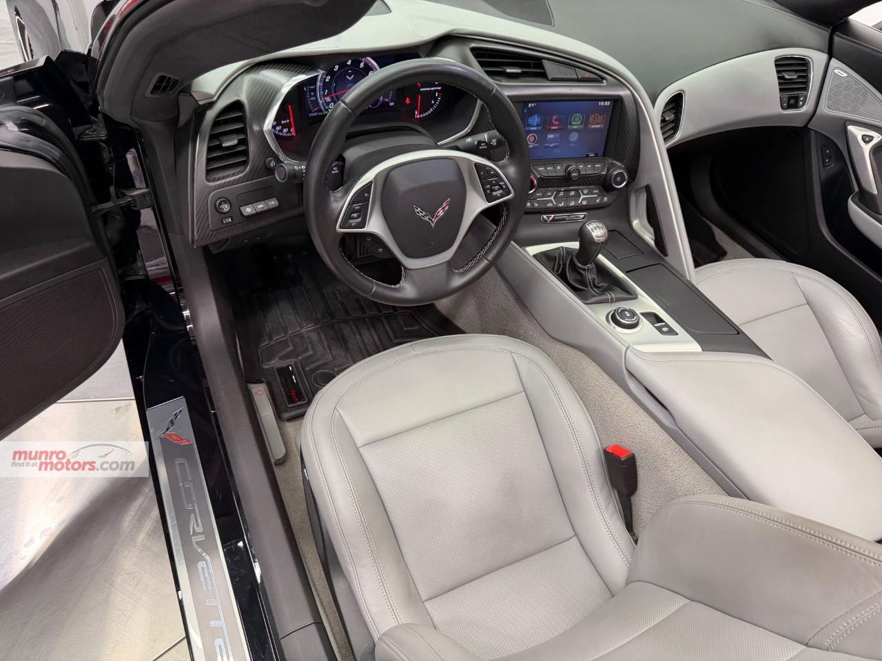 2015 Chevrolet Corvette 2dr Stingray Z51 Cpe w/3LT Photo