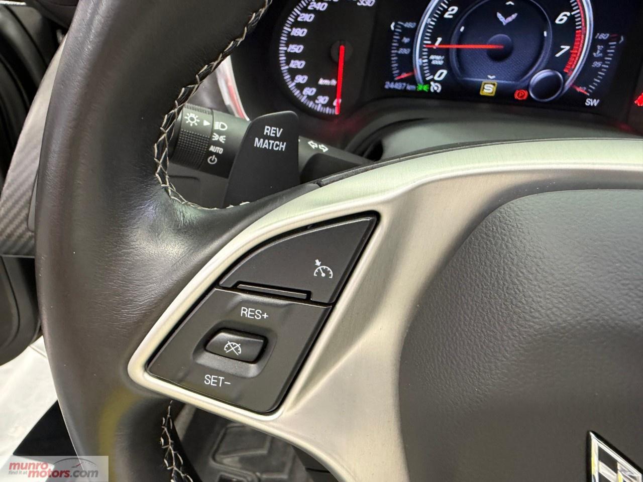 2015 Chevrolet Corvette 2dr Stingray Z51 Cpe w/3LT Photo